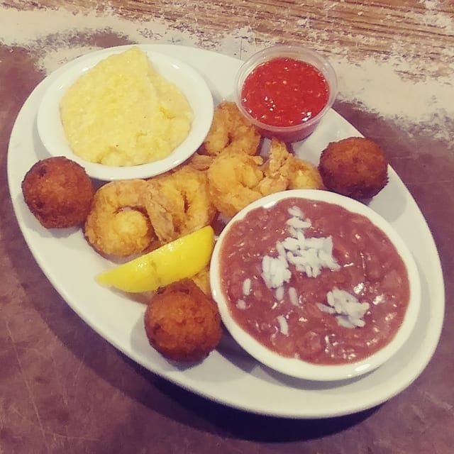 6 PC Jumbo Shrimp Dinner.